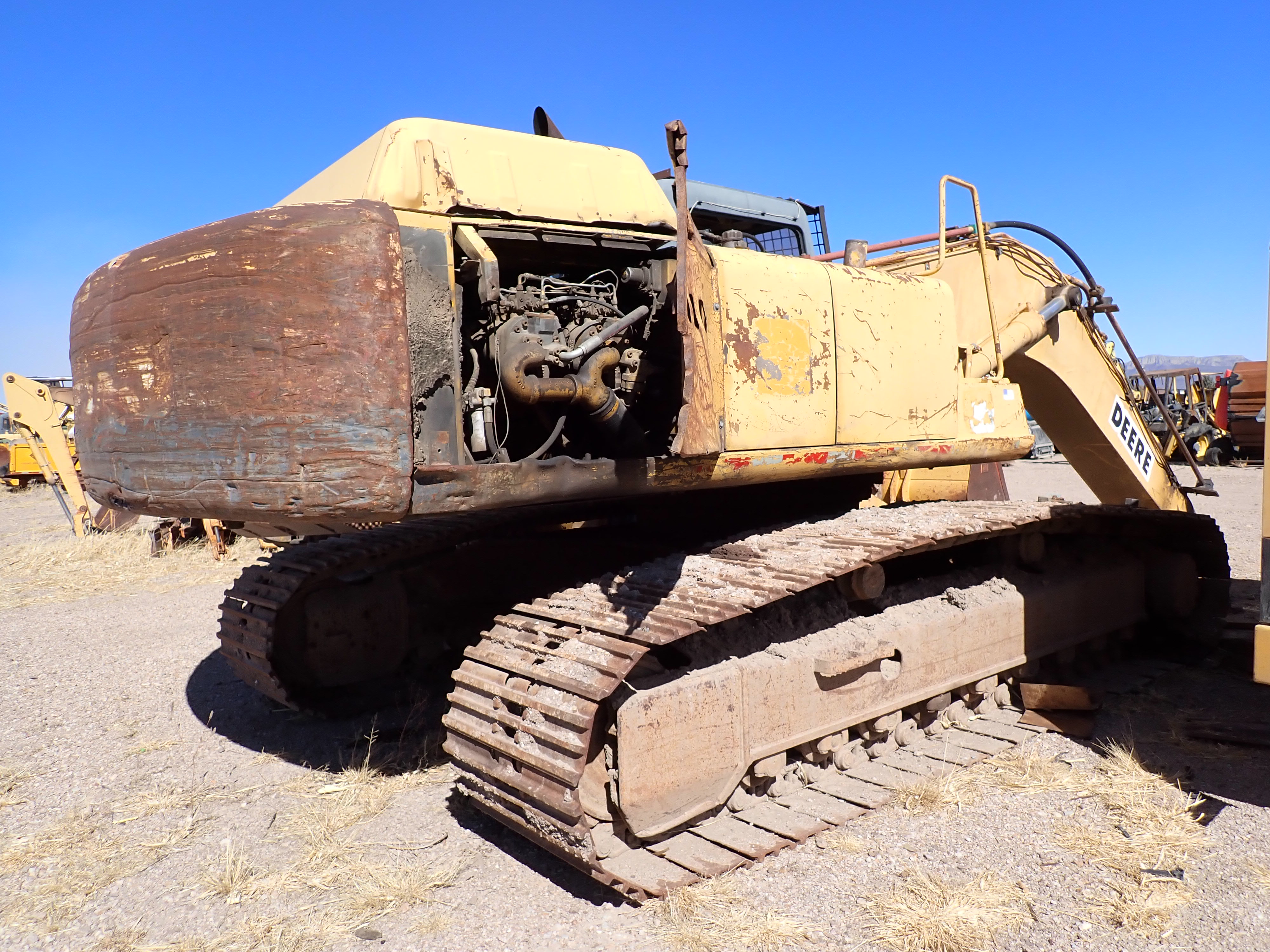 ./imagenes/INVOICE/2019/16189/EXCAVADORA JOHN DEERE_892ELC (18).JPG